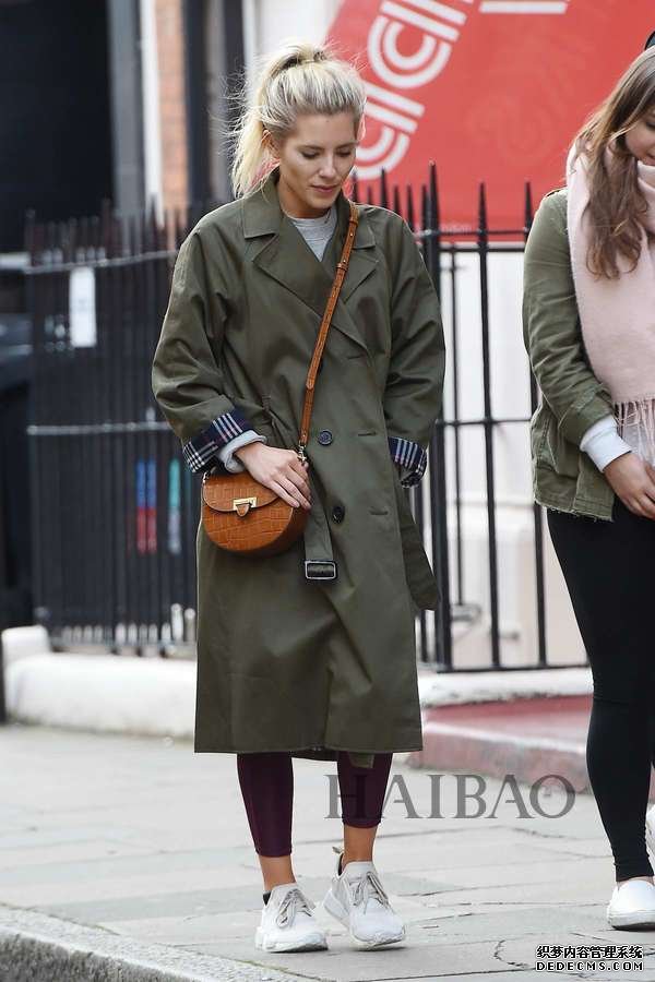 Mollie King 2017109׶ؽ