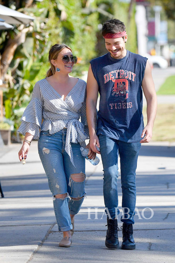 2017124ϣܽ (Hilary Duff) ޡ(Matthew Koma) г