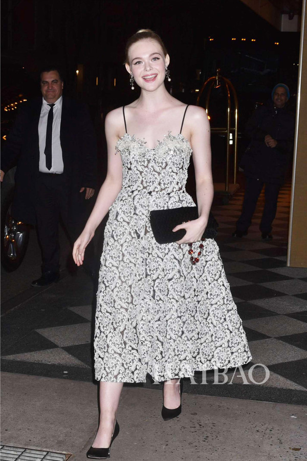 2017127գ (Elle Fanning) ŦԼ