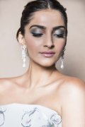 Sonam Kapoor߼鱦ϵж2017ϰݹʵӰ
