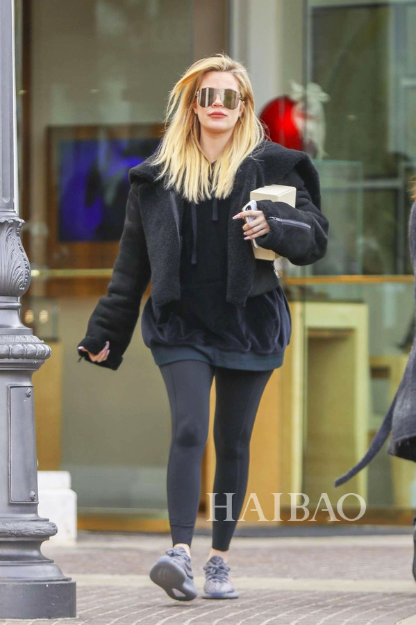 20171225գաɺ (Khloe Kardashian) ɼ